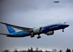 787 Dreamliner - Photo by Dave Sizer